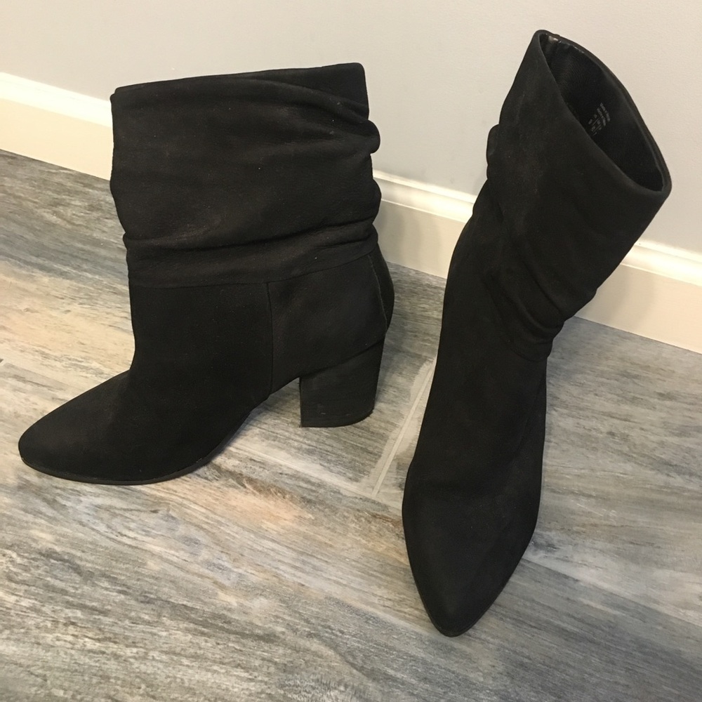 Never Worn Aldo Black Leather Suede Booties